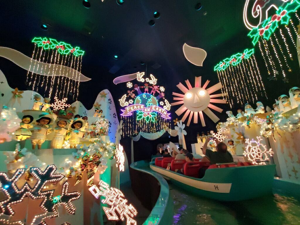 photos-video-it-s-a-small-world-holiday-overlay-returns-for-2019-at-disneyland-park